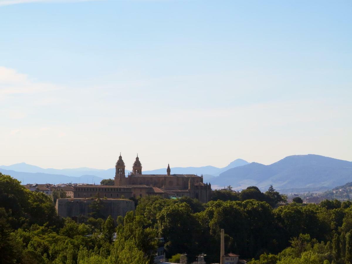 El Mirador De La Cuesta De Santo Domingo Pamplona Exterior foto